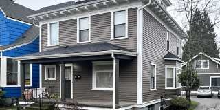 MUST SEE !!! Tacoma Beautifully Remodeled 2+ Bedroom, Large Loft Unit!!!! Gallery 1