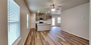 LUXURY 3 Bedroom 2.5 Bathroom Townhome in Piedmont Schools- Neighborhood Park and Basketball Court Gallery 6