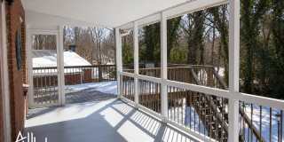 1605 Cambridge Circle Gallery 27