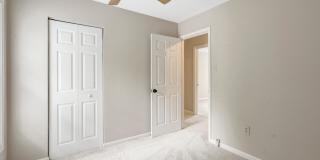 10929 Park Road Gallery 27