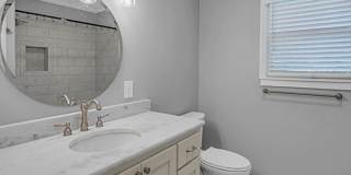 Newly Updated 2BD 1BA Duplex Home - Available Now! Newly Updated 2BD 1BA Duplex Home - Available Now! Gallery 19