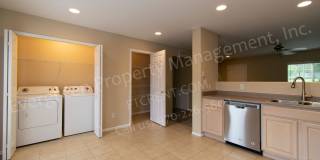 Beautiful 3 bed, 2 bath in Provincetown - Fort Collins Gallery 10
