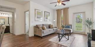 Crenshaw Grand Apartments Gallery 1