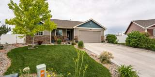 Beautiful 3 Bedroom, 2 Bathroom Ranch – Available Early April! Gallery 1