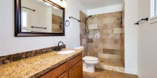 Amazing Tri-level close to ASU with Pool Gallery 27