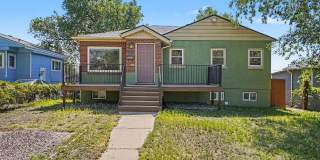 Spacious 4-Bedroom, 2-Bath Home with Large Yard, Garage & Central A/C Gallery 1