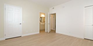1228-1230 Wellesley Gallery 15