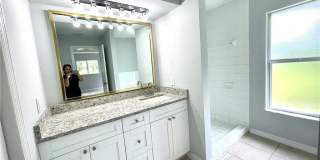 3405 Hanna Avenue N Gallery 21