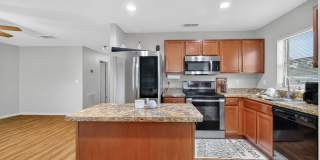 Available June 15th! 3BR Home in Tavares with Huge Backyard Gallery 10