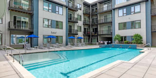 Encore 4505 at Town Center Apartments Gallery 12