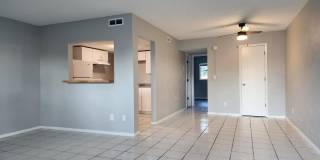 ** HALF OFF 1ST MONTH'S RENT WITH 13 MONTH LEASE ** Gallery 1