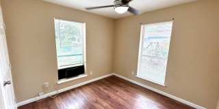 *MOVE IN SPECIAL* 2 Bedroom / 1 Bath Unit Near Lackland AFB! Gallery 12