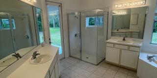 JUST LEASED- Annual unfurnished 3/2  house in Sarasota Gallery 23