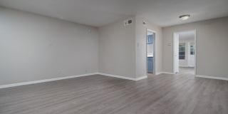 Oaks at Medical Center Gallery 28