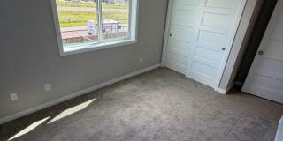Newer Home in the Newberg Riverfront Development Gallery 22