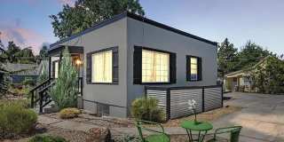 Bottom unit of Duplex Gallery 1