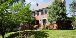 1667 Primrose Rd NW Gallery 1