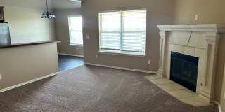 Beautiful home located in the Waterstone area! NO PETS! Gallery 4