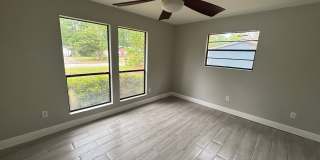 Newly renovated, WOW this will rent quick! Gallery 16