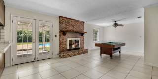 2613 Killarney Way Gallery 25