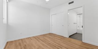 Onyx on Park Gallery 32