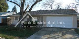 Spacious 2bd/2ba Citrus Heights Home with 2 Car Garage Gallery 1