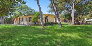 1049 IVY LN Gallery 1