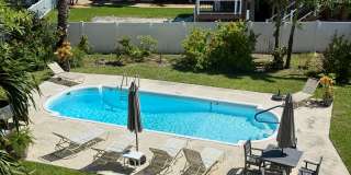 Beatifully updated Beach condo FULLY FURNISHED ANNUAL RENTAL 2/2 Gallery 39