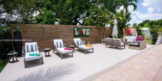 31 SW 6th St Gallery 24