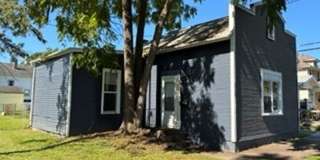 Vintage One Bedroom Located at 1515 Tecumseh St Vintage One Bedroom Located at 1515 Tecumseh St Gallery 1