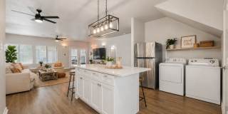 Renovated 6bed/3bath Close to Campus! Gallery 15