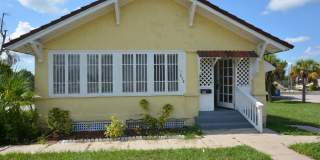 811 East Main Street Gallery 1