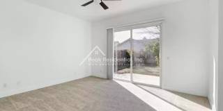Wonderful 3bd/2ba Elk Grove Home with 2 Car Garage Gallery 18