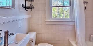 1102 North Buchanan BoulevardUnit B Gallery 19