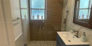 1211 NE 15th Ave Gallery 6