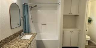 Charming single-story home Gallery 10