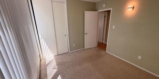 Sunny 2 bedroom in Mark Twain Building Gallery 12