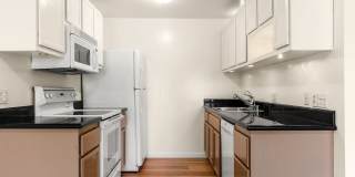 Modern Oakland Living: New Floors, Private Balcony, and Parking Gallery 7