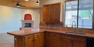Unique 3Bdm 2Ba home is located in a great central location Gallery 29