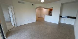 ANNUAL RENTAL - POSITANO PLACE-1 BED/1 BATH WITH LAKE VIEW AND NEW APPLIANCES! Gallery 1