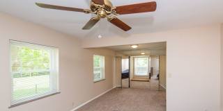 Beautiful 3 bed 2 bath Home - AVAILABLE NOW! Gallery 23