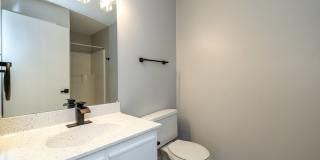 The Landings at Steele Creek Apartments Gallery 19