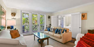 226 Brazilian Avenue Gallery 6
