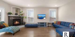 STUNNING 4 Bed/3.5 Bath Home in Talent!!! Gallery 12