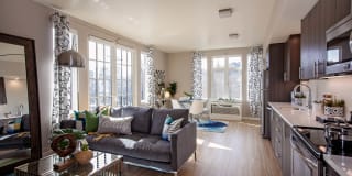 North Hollow Gallery 22