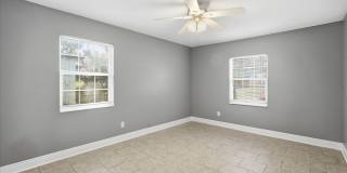 Beautifully Renovated 3-Bedroom, 2-Bath Tampa Home in Forest Hills Gallery 16