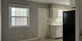 1720 Kavanaugh Blvd., Little Rock AR 72205 - Updated Heights 2br 1ba duplex Gallery 6