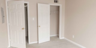 Carriage House Apartments Gallery 49