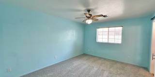 Great 3 Bedroom, 2 Bathroom Home in Quiet Neighborhood! Gallery 21