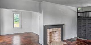 3 Bed Home with Finished Attic & Hardwood Floors – $1,495/mo 3 Bed Home with Finished Attic & Hardwood Floors – $1,495/mo Gallery 5